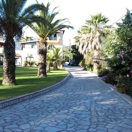 Πανσιόν Makis *