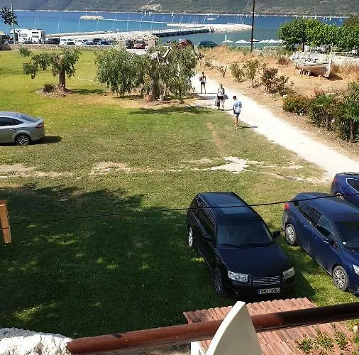 Makis Πανσιόν